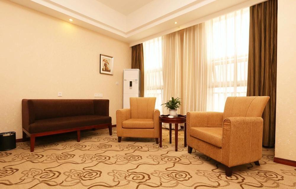 Chengdu Xiang Yu Hotel Exterior photo